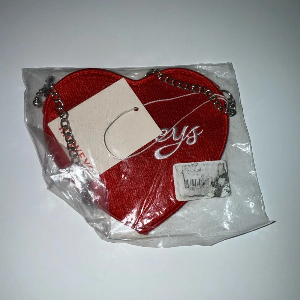 Harveys Heart Coin Purse - Picture 2 of 2